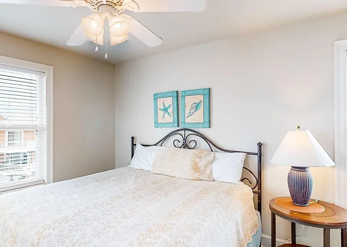 Wonderful Near The Gulf With Shared Pool Fishing Pier Easy Access Holiday home Gulf Shores