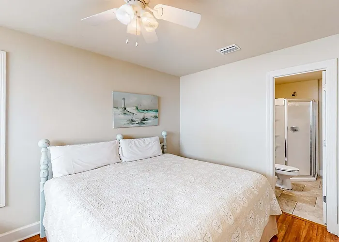 Wonderful Near The Gulf With Shared Pool Fishing Pier Easy Access Holiday home Gulf Shores