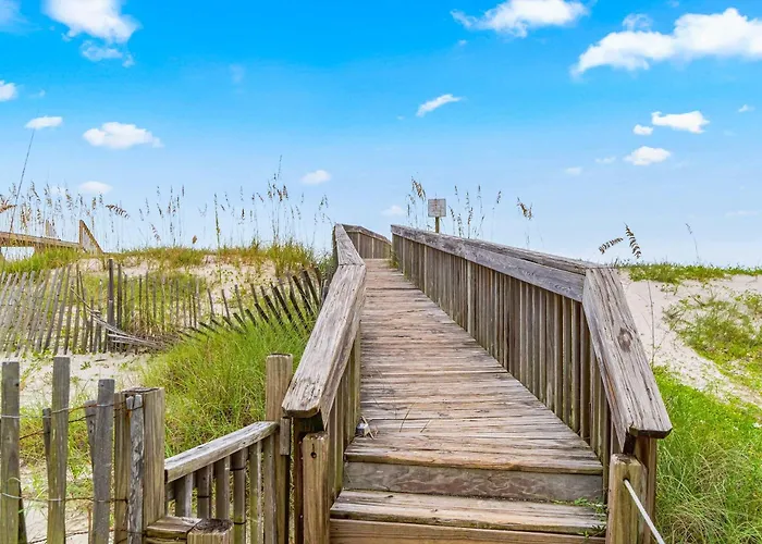 Wonderful Near The Gulf With Shared Pool Fishing Pier Easy Access Gulf Shores