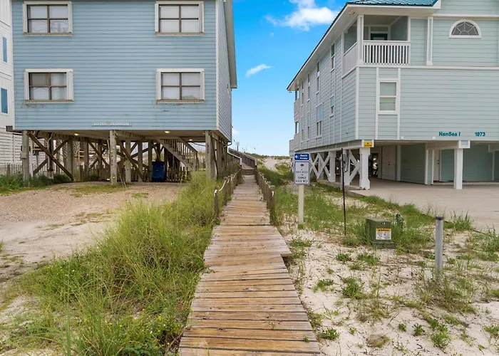 Wonderful Near The Gulf With Shared Pool Fishing Pier Easy Access *